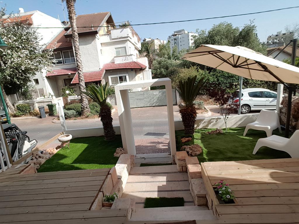 Villa Quiet Garden à Rishon Leziyyon Extérieur photo